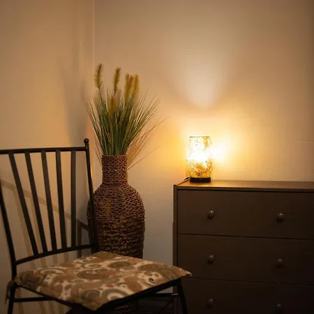 トゥー ホイールス ホテル *