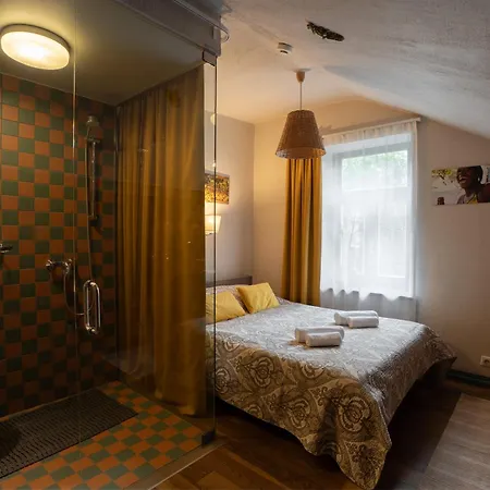 Hotel Two Wheels