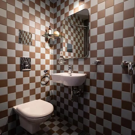 トゥー ホイールス ホテル