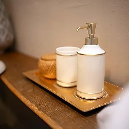 Two Wheels Hotel