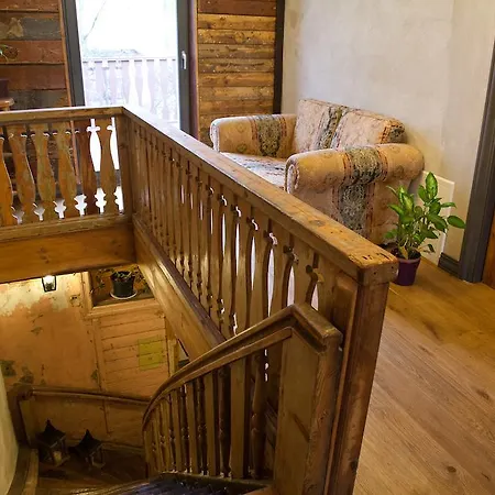 ホテル トゥー ホイールス