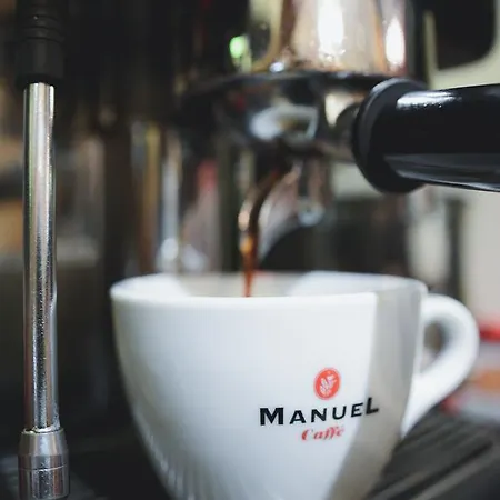 トゥー ホイールス ホテル *