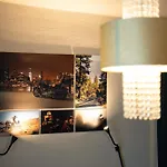 Two Wheels Hotel *