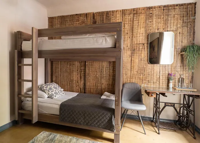 Two Wheels Отель