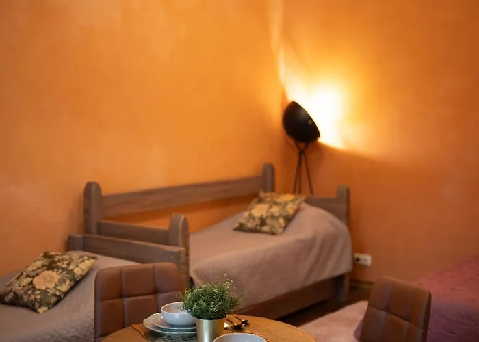 Отель Two Wheels