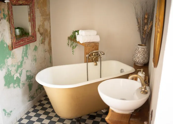 Отель Two Wheels Рига