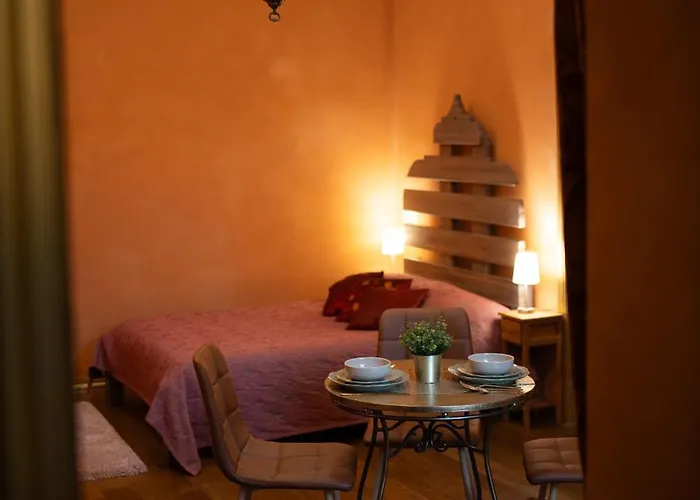 Отель Two Wheels