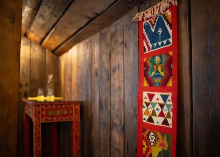 Two Wheels Отель *